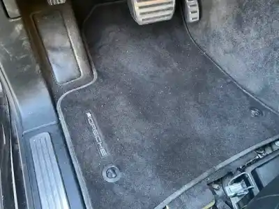 Здавання транспортного засобу porsche cayenne (typ 9pa) s року 2001 потужний m4800