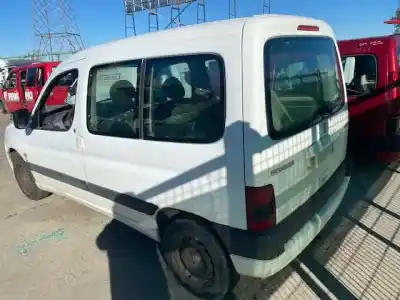 Sloopvoertuig peugeot partner (s2) rancho van het jaar 2002 aangedreven rhydw10td