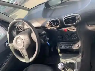 Здавання транспортного засобу citroen c3 picasso exclusive року 2001 потужний 9hp dv6dted