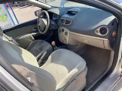 Scrapping Vehicle renault clio iii confort dynamique of the year 2005 powered k9k764