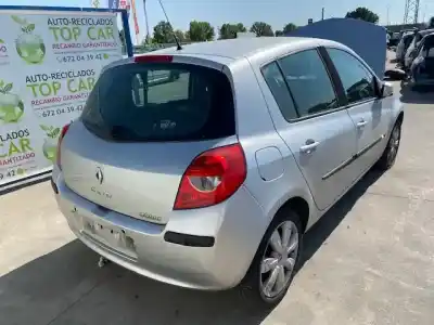Scrapping Vehicle renault clio iii confort dynamique of the year 2005 powered k9k764