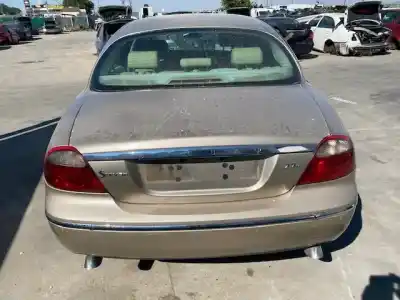 Scrapping Vehicle jaguar s-type 2.7 v6 diesel cat of the year 2001 powered 7b ajd