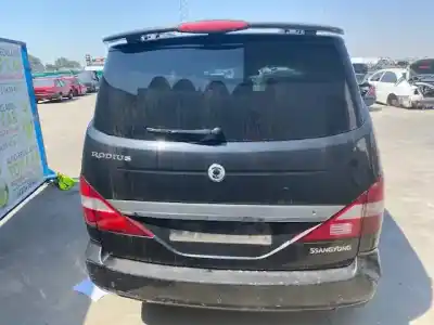 Здавання транспортного засобу ssangyong rodius xdi року 2001 потужний d27dt