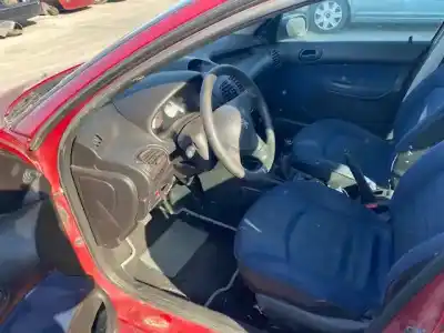 Veículo de Sucata peugeot 206 berlina x-line do ano 1998 alimentado wjy