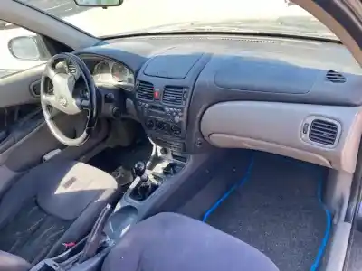 Sloopvoertuig nissan almera (n16/e) acenta van het jaar 2000 aangedreven yd22ddt