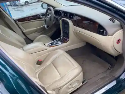 Scrapping Vehicle jaguar xj 2.7 v6 diesel cat of the year 2003 powered 7g
