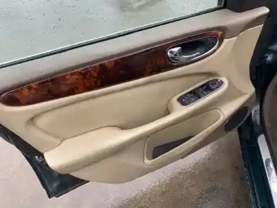 Scrapping Vehicle jaguar xj 2.7 v6 diesel cat of the year 2003 powered 7g