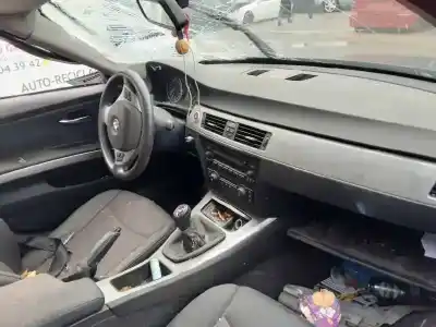 Veicolo di demolizione bmw serie 3 berlina (e90) 320d dell'anno 2004 alimentato n47d20c