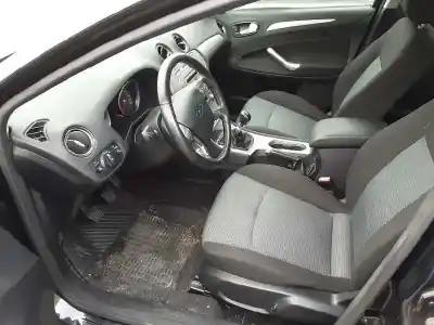 Sloopvoertuig ford mondeo berlina (ca2) trend (09.2010->) 125 cv / 92 kw van het jaar 2001 aangedreven qyba