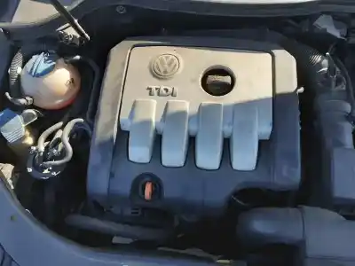 Sloopvoertuig volkswagen passat b6 (3c2) 2.0 tdi 16v van het jaar 2005 aangedreven bkp