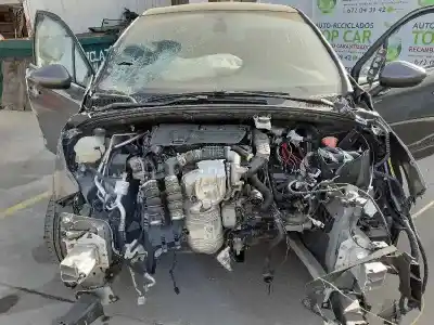 Veículo de Sucata CITROEN C4 LIM. Feel Edition do ano 2001 alimentado BH02