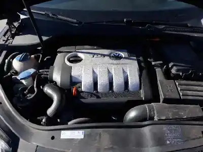 Veículo de Sucata volkswagen eos (1f7) 2.0 tdi do ano 2001 alimentado bmm