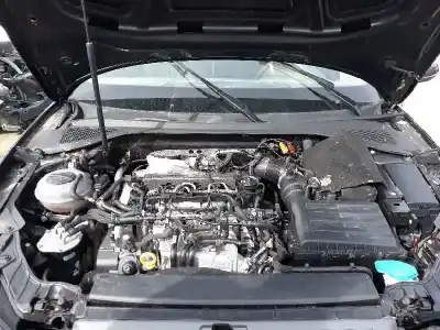 Veículo de Sucata audi a3 sportback (8va) ambiente do ano 2001 alimentado crb