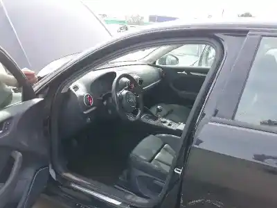 Veículo de Sucata audi a3 sportback (8va) ambiente do ano 2001 alimentado crb