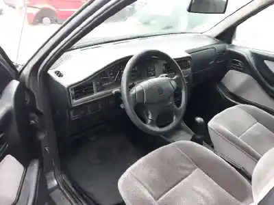 Sloopvoertuig seat toledo (1l) se van het jaar 2001 aangedreven 1z