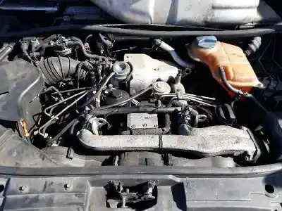 Veículo de Sucata audi a6 berlina (4b2) 2.5 tdi do ano 2001 alimentado ake