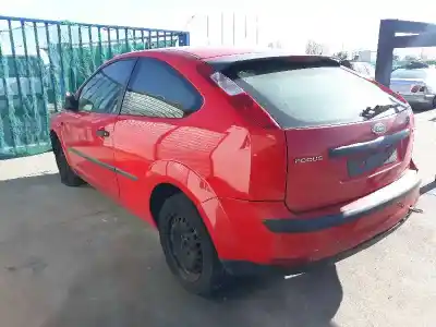 Veículo de Sucata ford focus berlina (cap) ambiente (d) do ano 2004 alimentado kkda