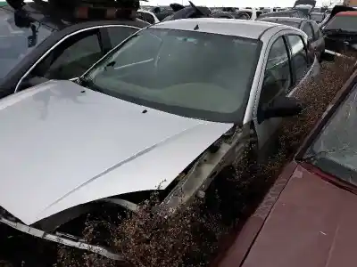 Veículo de Sucata ford focus berlina (cak) trend do ano 1998 alimentado 