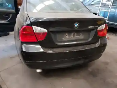 Sloopvoertuig bmw serie 3 berlina (e90) 320d van het jaar 2001 aangedreven m47n204d4