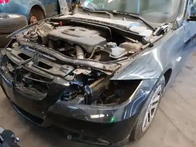 Sloopvoertuig bmw serie 3 berlina (e90) 320d van het jaar 2001 aangedreven m47n204d4