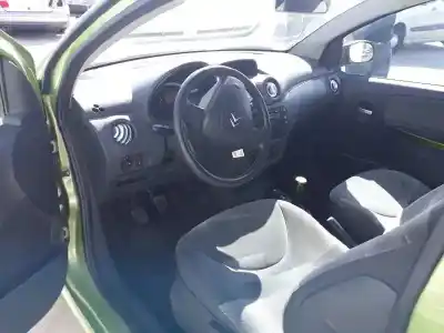 Veículo de Sucata citroen c2 x do ano 2003 alimentado 8hx