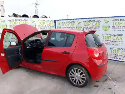 Scrapping Vehicle renault clio iii confort dynamique of the year 2001 powered k4m d8
