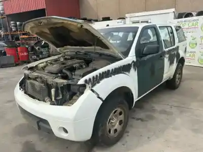 Veículo de Sucata nissan pathfinder (r51) 2.5 dci xe do ano 2001 alimentado yd25ddti