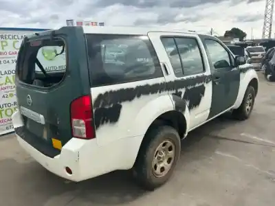 Veículo de Sucata nissan pathfinder (r51) 2.5 dci xe do ano 2001 alimentado yd25ddti