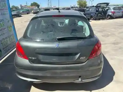 Sloopvoertuig peugeot 207 confort van het jaar 2006 aangedreven 8hz