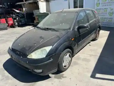 Sloopvoertuig ford focus berlina (cak) trend van het jaar 2001 aangedreven c9dc