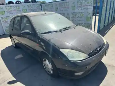 Sloopvoertuig ford focus berlina (cak) trend van het jaar 2001 aangedreven c9dc