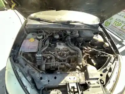 Sloopvoertuig ford focus berlina (cak) trend van het jaar 2001 aangedreven c9dc