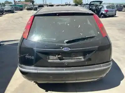 Sloopvoertuig ford focus berlina (cak) trend van het jaar 2001 aangedreven c9dc