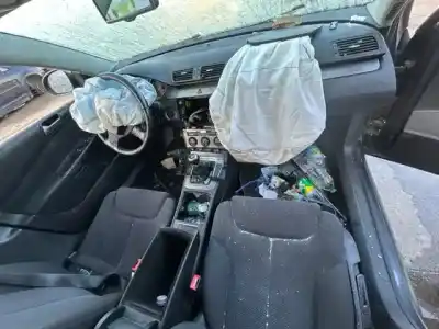 Sloopvoertuig volkswagen passat b6 (3c2) 2.0 tdi 16v van het jaar 2005 aangedreven cbab