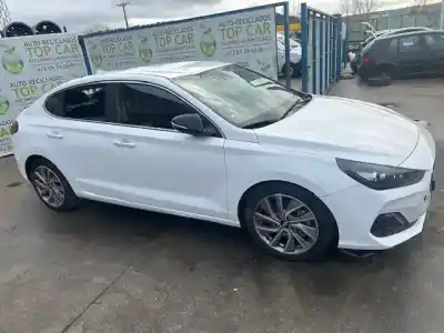 Veicolo di demolizione hyundai i30 fastback tecno dell'anno 2018 alimentato d4fe