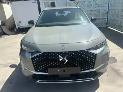 Scrapping Vehicle DS 7 E-TENSE 225 RIVOLI 4X2 224 CV / 165 KW of the year 2001 powered 5GF - 5G06