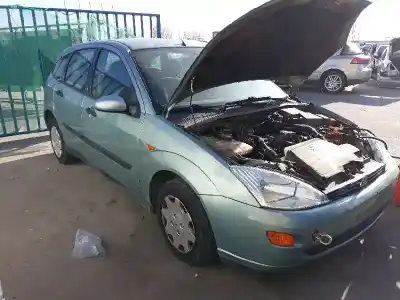 Sloopvoertuig FORD FOCUS BERLINA (CAK) Trend van het jaar 1998 aangedreven C9DA