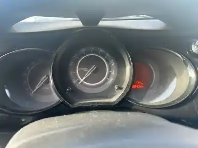 Veículo de Sucata citroen c3 attraction do ano 2009 alimentado hfv