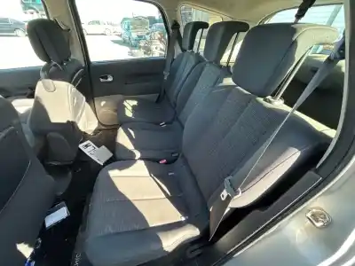 Veículo de Sucata renault scenic ii emotion do ano 2003 alimentado f9qj803