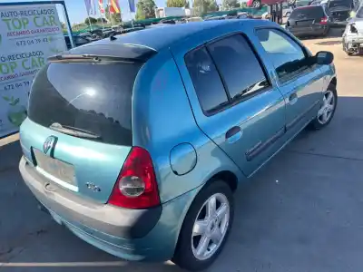 Veículo de Sucata renault clio ii fase ii (b/cb0) dynamique 82 cv / 60 kw do ano 2001 alimentado k9k702