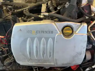 Véhicule à la ferraille renault megane ii familiar dynamique 150 cv / 110 kw de l'année 2001 alimenté m9r700