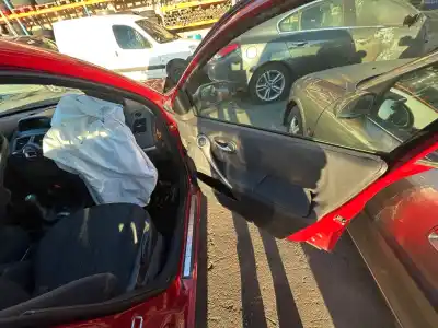 Véhicule à la ferraille renault megane ii familiar dynamique 150 cv / 110 kw de l'année 2001 alimenté m9r700