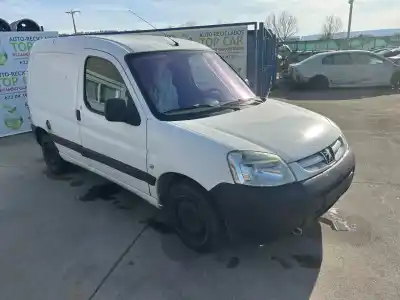 Veicolo di demolizione peugeot partner (s2) combiespace dell'anno 2002 alimentato wjz dw8