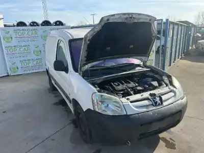 Veicolo di demolizione peugeot partner (s2) combiespace dell'anno 2002 alimentato wjz dw8