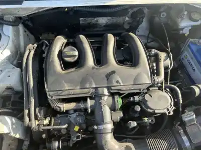 Veicolo di demolizione peugeot partner (s2) combiespace dell'anno 2002 alimentato wjz dw8