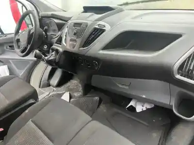 Здавання транспортного засобу ford transit custom kombi 320 l1 trend року 2001 потужний ylf6