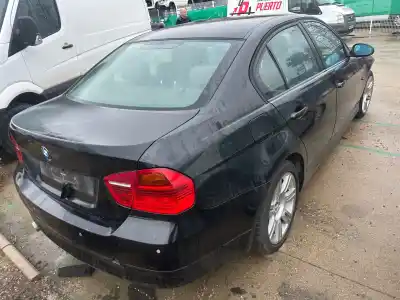 Veículo de Sucata bmw serie 3 berlina (e90) 318i do ano 2004 alimentado n46b20b