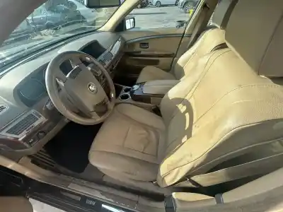 Scrapping Vehicle bmw serie 7 (e65/e66) 730d of the year 2001 powered 306d2