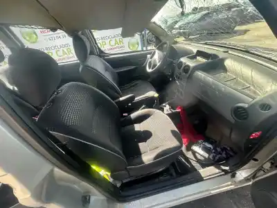 Scrapping Vehicle peugeot partner (s2) combi plus of the year 2002 powered rhy