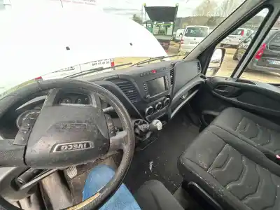 Здавання транспортного засобу iveco daily furgón fg 33 s ... v batalla 3000 року 2001 потужний f1afl411c